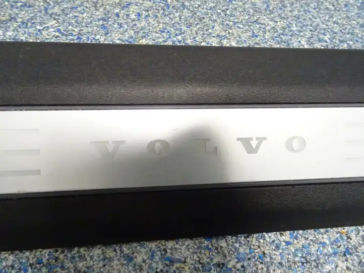 Volvo XC90 (2014 - 2019) 31363649 Внутренняя обшивка порога (комплект) — фото 9
