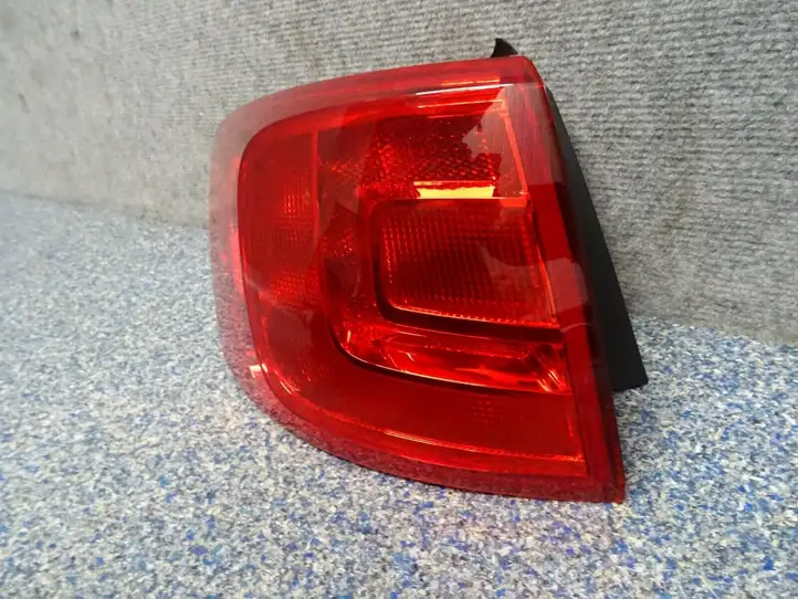 Volkswagen Jetta VI (2011 - 2018) 5C6945095 Задний фонарь в кузове — фото 5