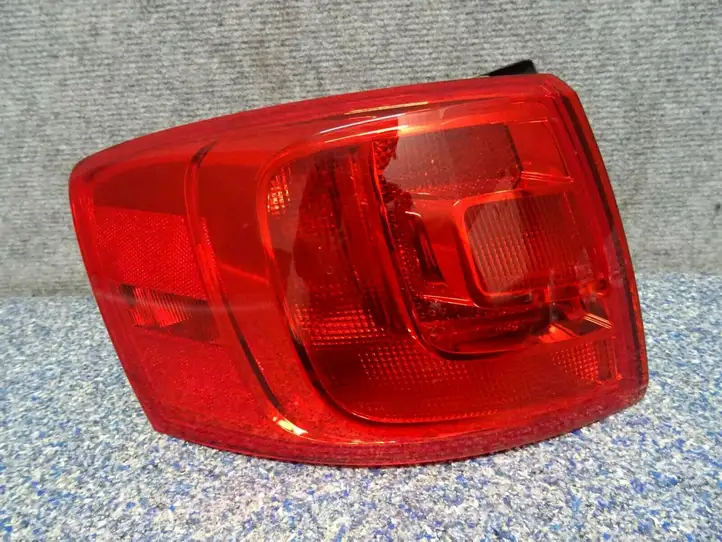Volkswagen Jetta VI (2011 - 2018) 5C6945095 Задний фонарь в кузове — фото 1