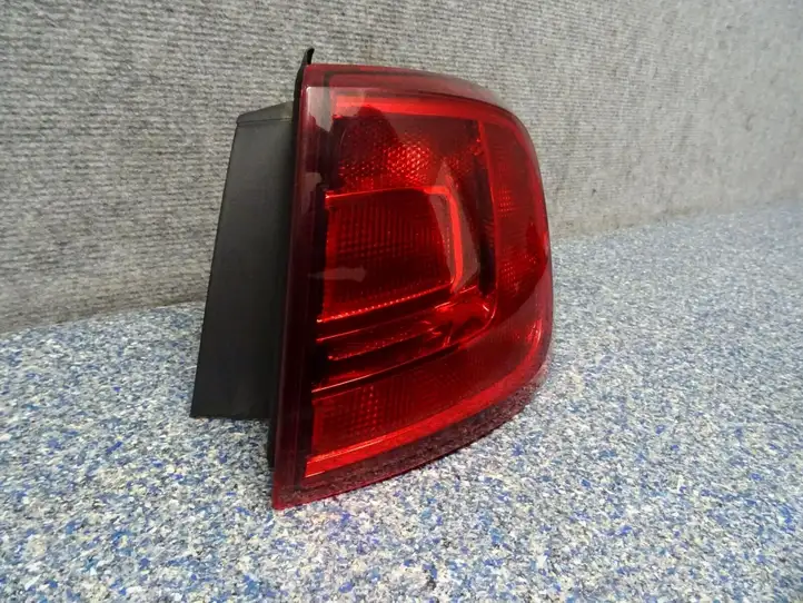 Volkswagen Jetta VI (2011 - 2018) 5C6945096B Задний фонарь в кузове — фото 6