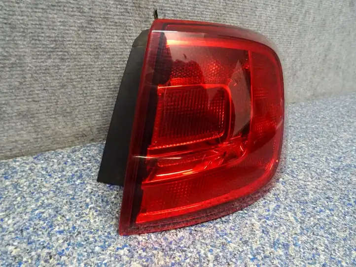 Volkswagen Jetta VI (2011 - 2018) 5C6945096B Задний фонарь в кузове — фото 6