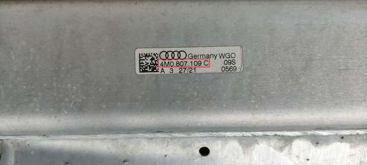 Audi A6 (2018 - )  4M0807109C  Усилитель заднего бампера (балка)