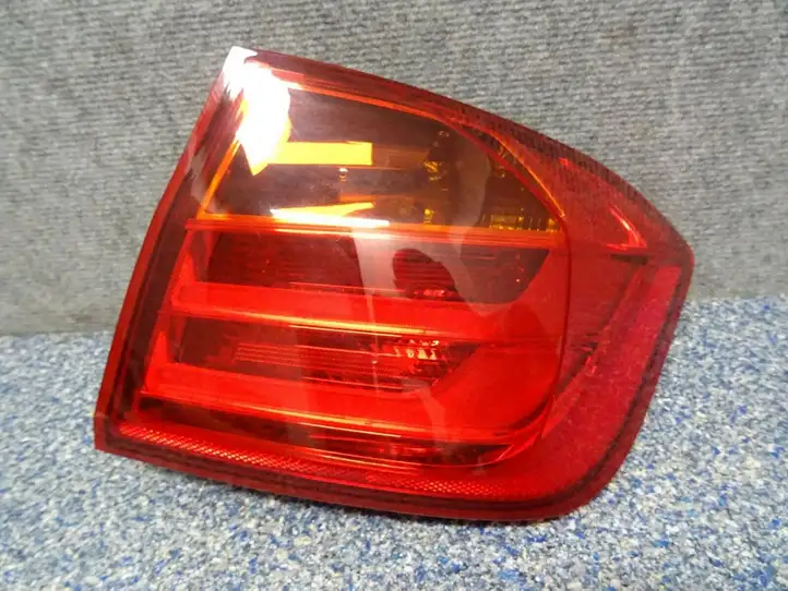 BMW 3 F30 F35 F31 (2012 - 2018) 7372784 Задний фонарь в кузове — фото 1