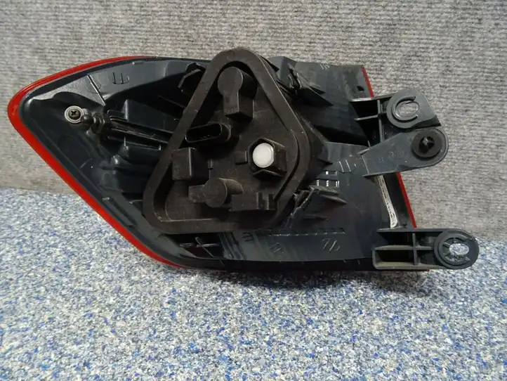 BMW 3 F30 F35 F31 (2012 - 2018) 7372784 Задний фонарь в кузове — фото 2