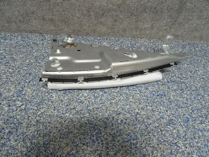 BMW 6 F12 F13 (2010 - 2018) 7285957 Боковая подушка безопасности (стойка) — фото 9