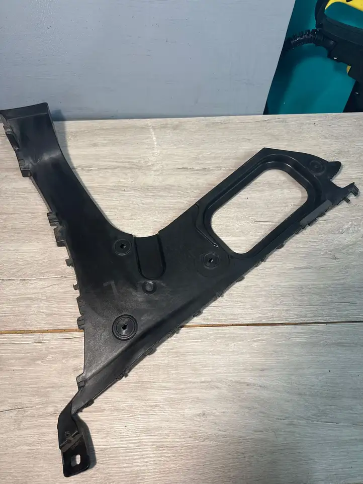 Audi Q7 4L (2005 - 2009) 4L0807453A Кронштейн заднего бампера — фото 3