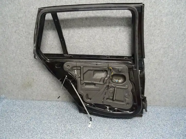 BMW 3 E90 E91 (2005 - 2012) Задняя дверь — фото 10