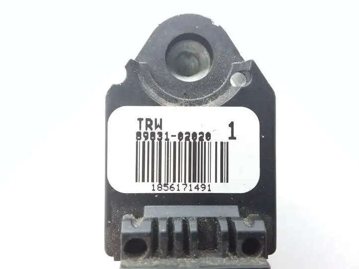 Toyota Corolla E120 E130 (2004 - 2007) 8983102020 Датчик удара SRS — фото 3