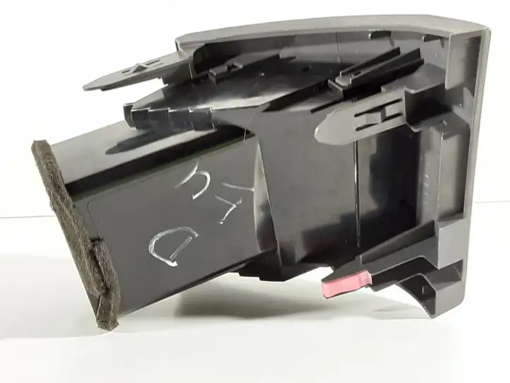 Toyota Prius (XW30) (2009 - 2015) 5566047030 Боковой воздушный дефлектор — фото 4