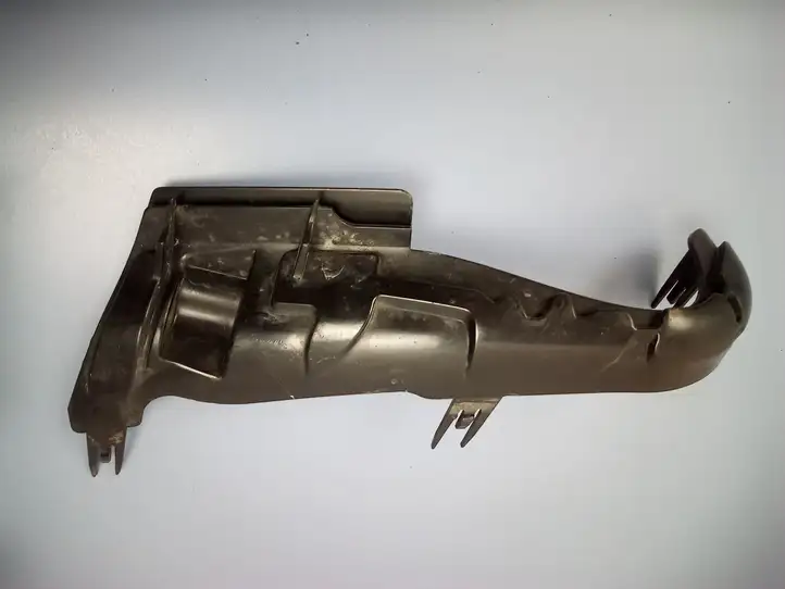 BMW 5 F10 F11 (2009 - 2016) 17150902 Запчасти передней фары — фото 1