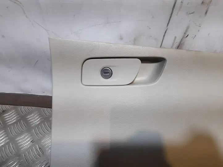 Chrysler Pacifica (2016 - ) 5RL34TRMAA Бардачок в сборе — фото 2