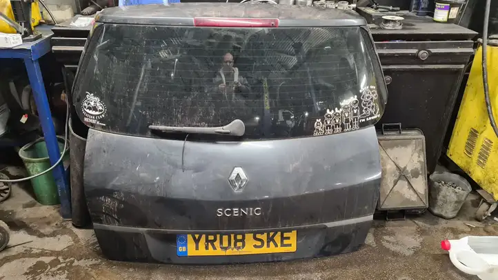 Renault Scenic II - Grand scenic II (2003 - 2006) Крышка багажника — фото 1