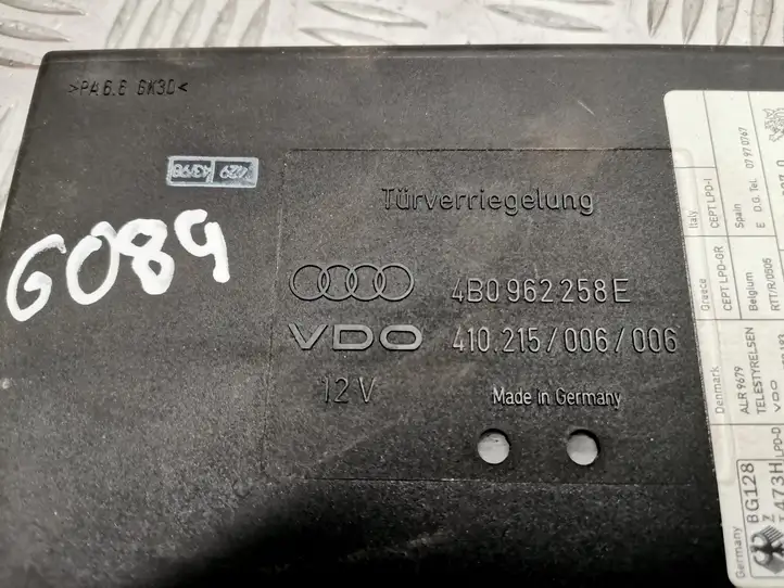 Audi A6 S6 C5 4B (1997 - 2001) 4B0962258E Модуль комфорта — фото 3