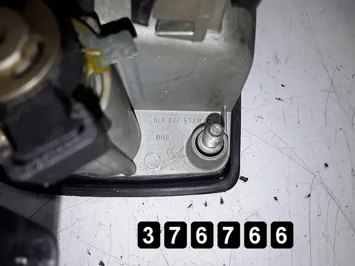 Seat Ibiza III (6L) (2002 - 2008) 6l6827573 Ручка крышки багажника — фото 5