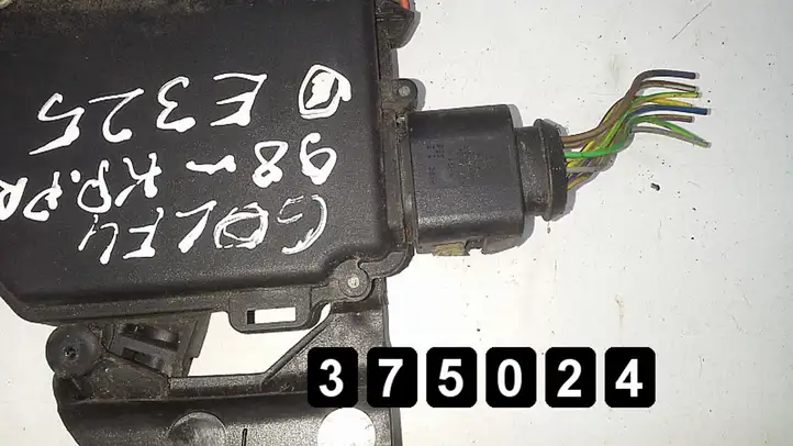 Volkswagen Golf IV (1998 - 2005) 117666-102 3b0837867 Замок ручки двери — фото 4