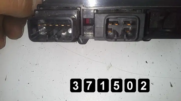 Toyota Avensis T220 (2000 - 2003) 55446-20140 Другие включатели / ручки/ переключатели — фото 3