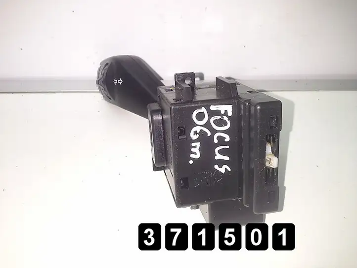 Ford Focus (2005 - 2008) 17D940A Другие включатели / ручки/ переключатели — фото 3