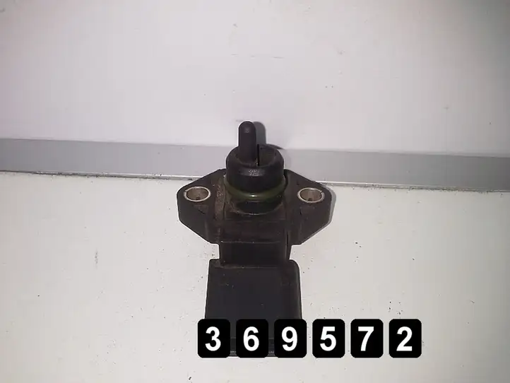 Volkswagen PASSAT B5 (1997 - 2000) 0281002177 038906051 Датчик положения распредвала — фото 2