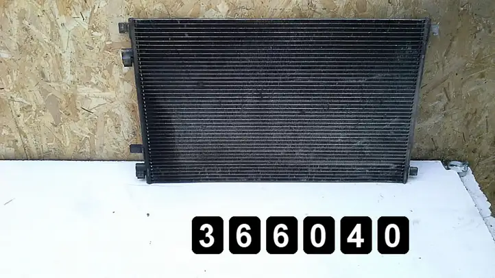 Renault Megane II (2002 - 2005) 1900dci 8200115543 Радиатор охлаждающей жидкости двигателя — фото 1