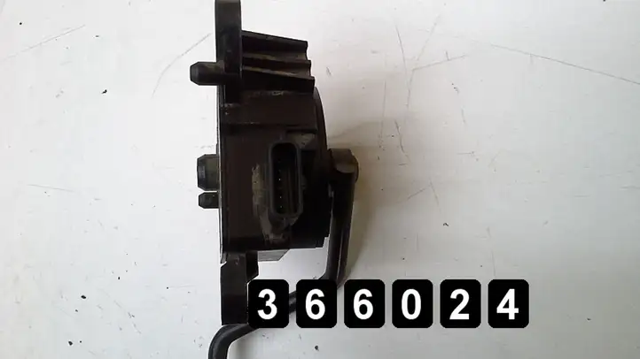 Renault Megane II (2002 - 2005) 8200159645 Педаль акселератора — фото 3