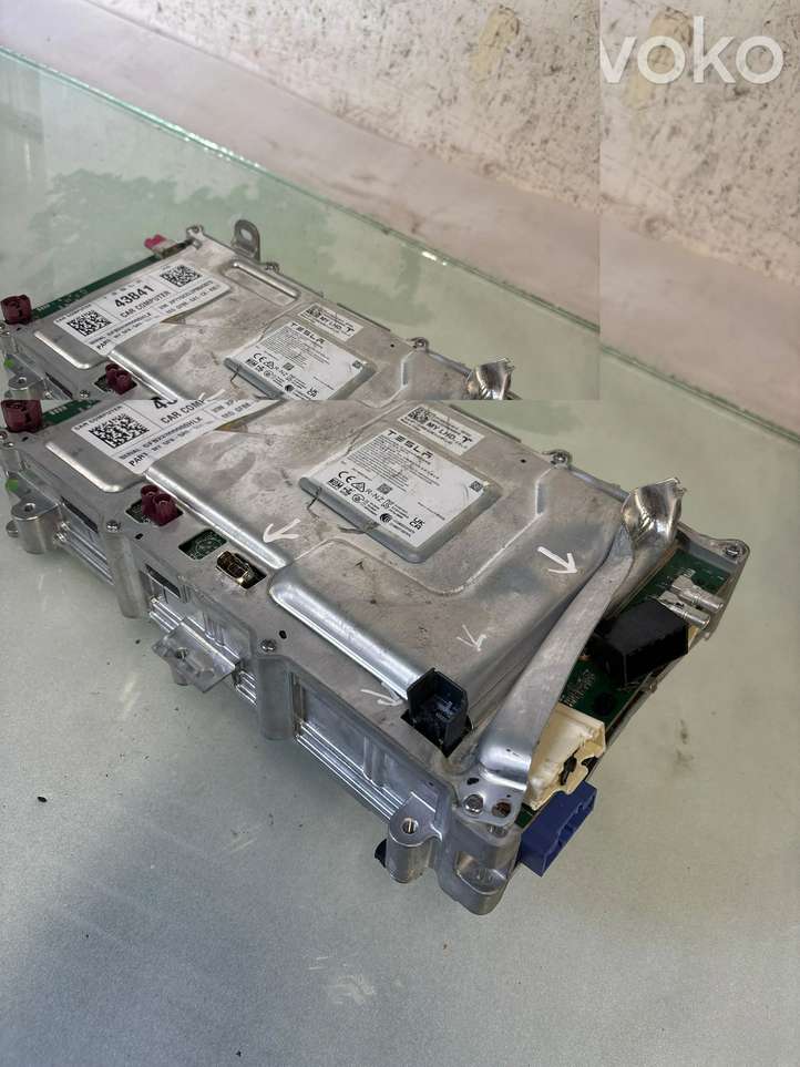Tesla Model Y (2019 - )  1684435-00-H Mодуль kомфортa