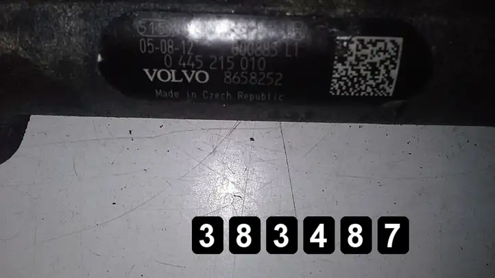 Volvo V70 (2000 - 2004) 2400td04452150108658252 Магистральная топливная трубка — фото 3