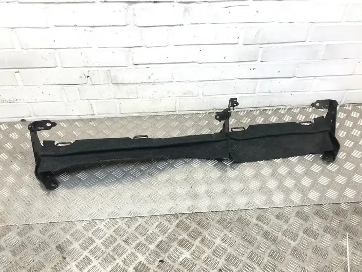 Toyota Yaris (2014 - 2019) Пол багажника — фото 3