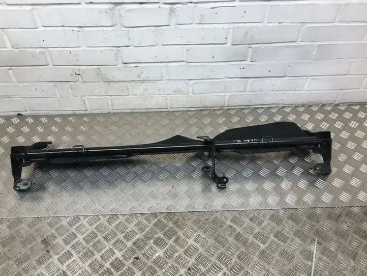 Toyota Yaris (2014 - 2019) Пол багажника — фото 6