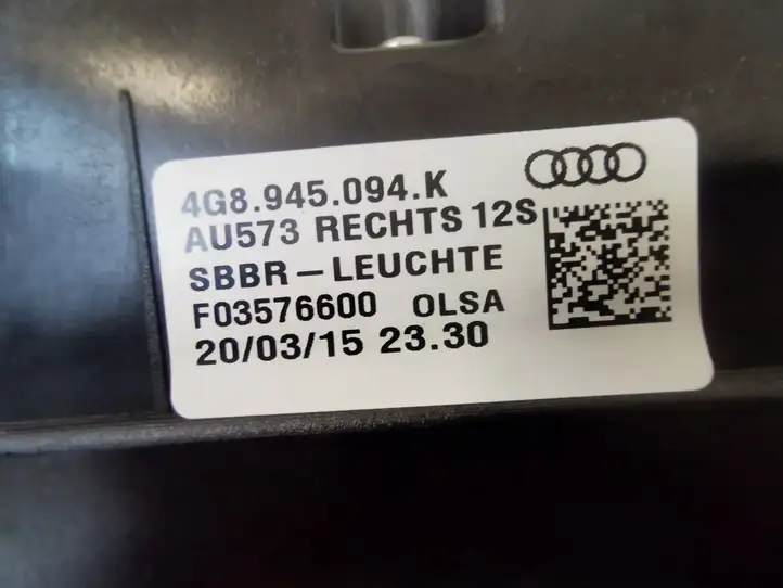 Audi A7 S7 4G (2014 - 2018) 4G8945094K Задний фонарь в крышке багажника — фото 5
