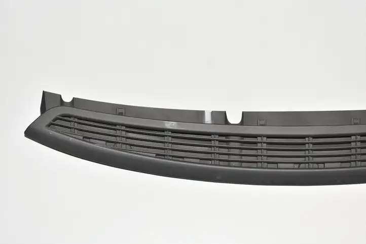 BMW M6 F06/F12/F13 (2012 - 2018) 51467230011 Решетка в подоконнике — фото 3
