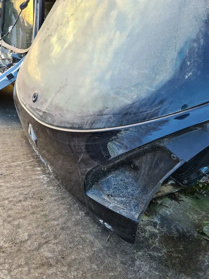 Renault Megane III (2009 - 2016) Крышка багажника — фото 4
