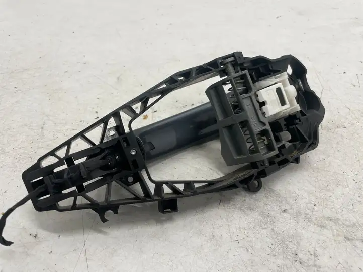 BMW 3 G20 G21 (2019 - ) 9881778 Наружная ручка задней двери — фото 2