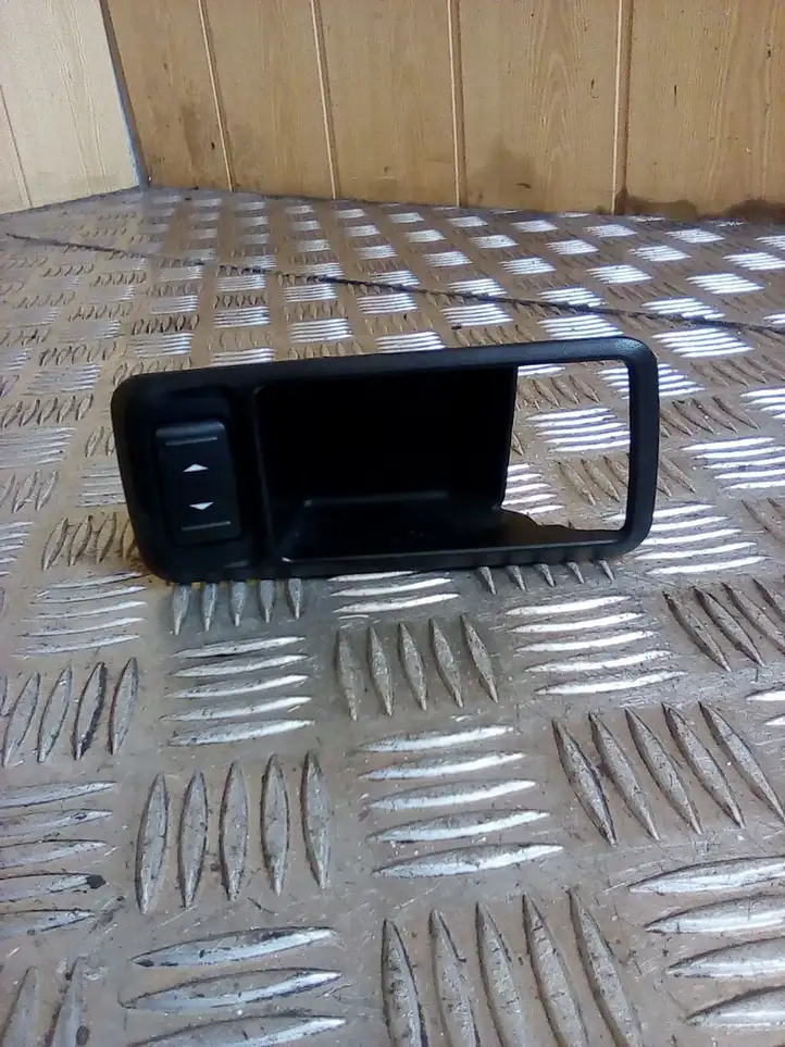 Ford Focus (2005 - 2008) 3M51226A36ADW Кнопка стеклоподъемников — фото 1