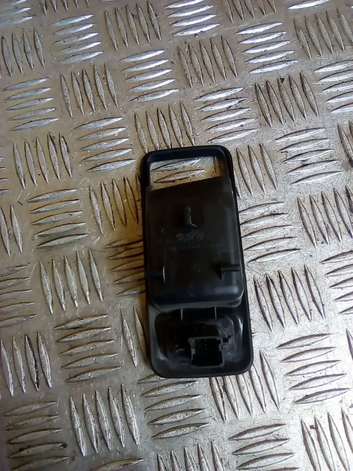 Ford Focus (2005 - 2008) 3M51226A36ADW Кнопка стеклоподъемников — фото 3