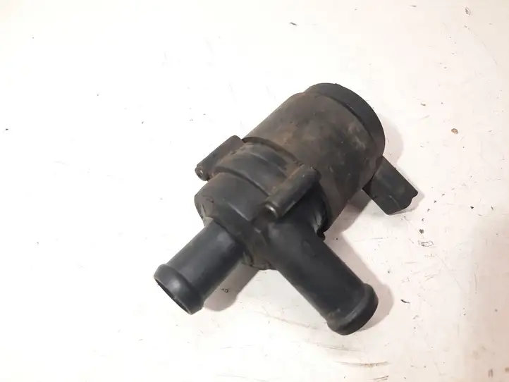 Audi A6 Allroad C5 (2000 - 2006) 078121601A Электроциркуляционный насос — фото 2