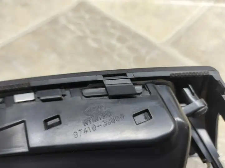 Hyundai ix 55 (2006 - 2012) 974103J000 Боковой воздушный дефлектор — фото 2
