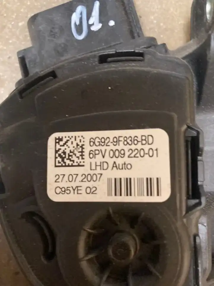 Volvo S80 (2006 - 2009) 6G929F836BD Педаль акселератора — фото 1