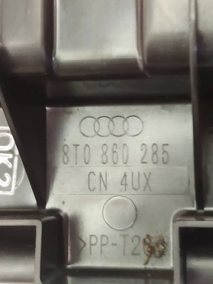 Audi A6 C7 (2011 - 2014) 8T0860285 Держатель аварийного знака — фото 4
