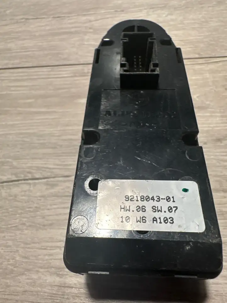 BMW X5 E70 (2006 - 2013) 9218043 Кнопка стеклоподъемников — фото 2