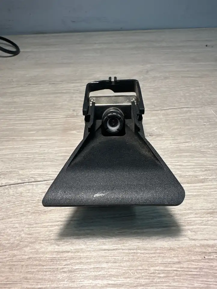 BMW 3 F30 F35 F31 (2012 - 2018) 5WK44032 Камера в лобовом стекле — фото 2