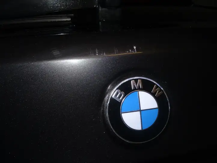 BMW 5 G30 G31 (2016 - ) Крышка багажника — фото 4