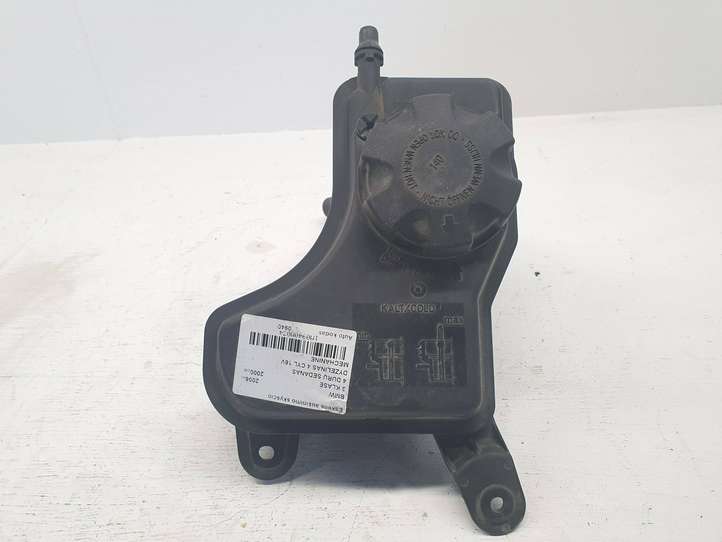 BMW 3 E90 E91 (2005 - 2012)  7800291 Расширительный бачок охлаждающей жидкости