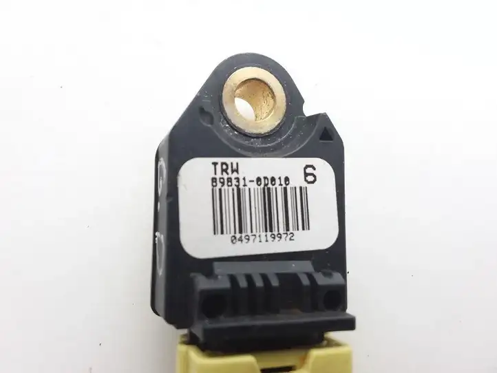 Toyota Yaris (2005 - 2009) 898310D010 Датчик удара SRS — фото 2