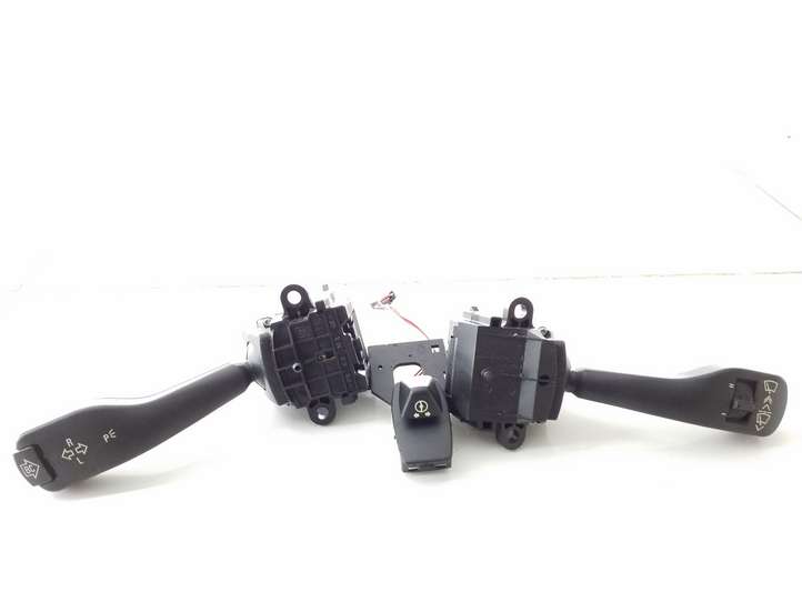 BMW X5 E53 (1999 - 2006)  8363668 Комплект ручек