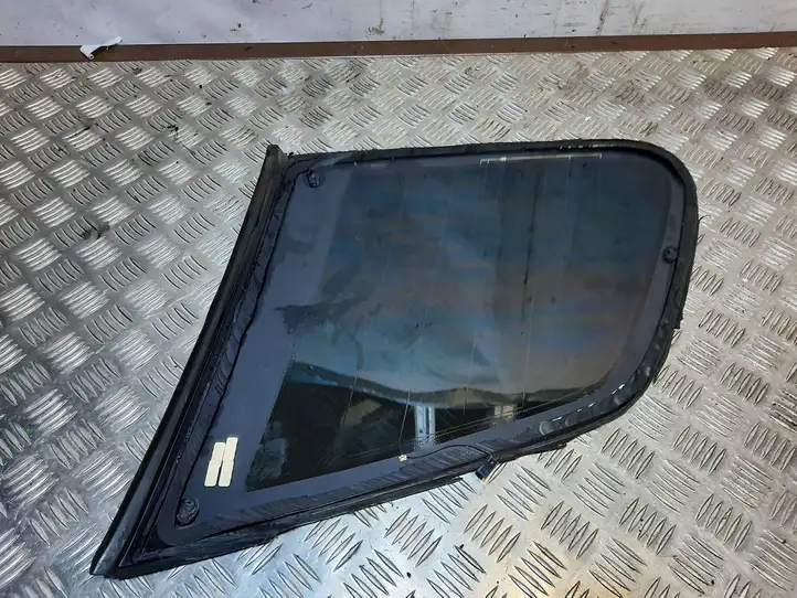 Volkswagen Touareg II (2010 - 2018) 7P6845297 Заднее боковое стекло — фото 1