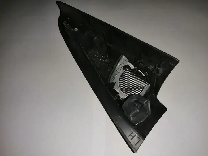 Toyota Prius (XW20) (2003 - 2009) 6749247020 Накладка бокового динамика — фото 4