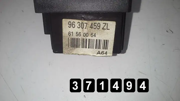 Peugeot 206 (1998 - 2012) 96307459zl Другие включатели / ручки/ переключатели — фото 6