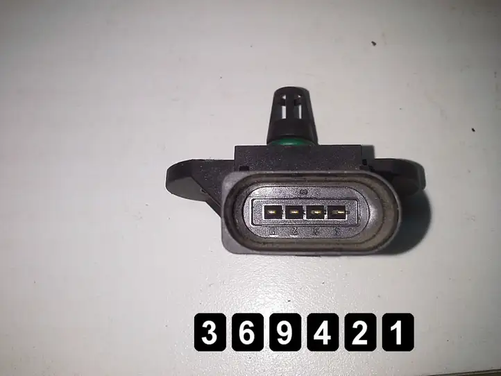 Audi A5 8T 8F (2007 - 2011) 0261230081 036906051G Датчик положения распредвала — фото 3