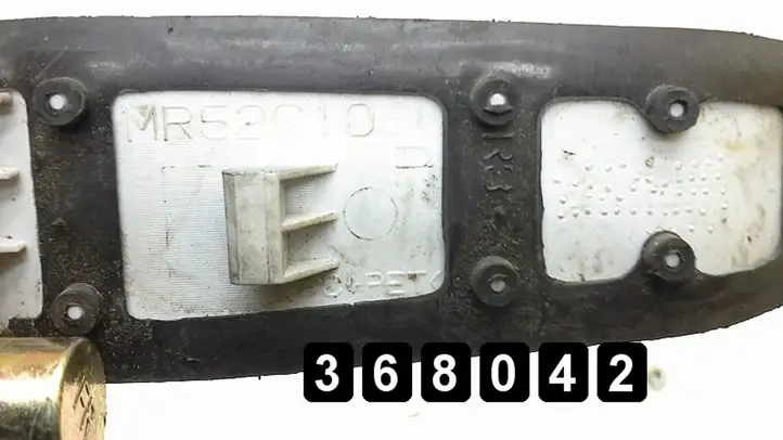 Mitsubishi Outlander (2001 - 2007) mr526106 Наружная ручка двери — фото 4
