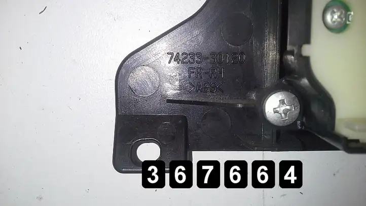 Lexus GS 300 350 430 450h (2007 - 2011) 74233-30120 84040-30140 uk Другие включатели / ручки/ переключатели — фото 5